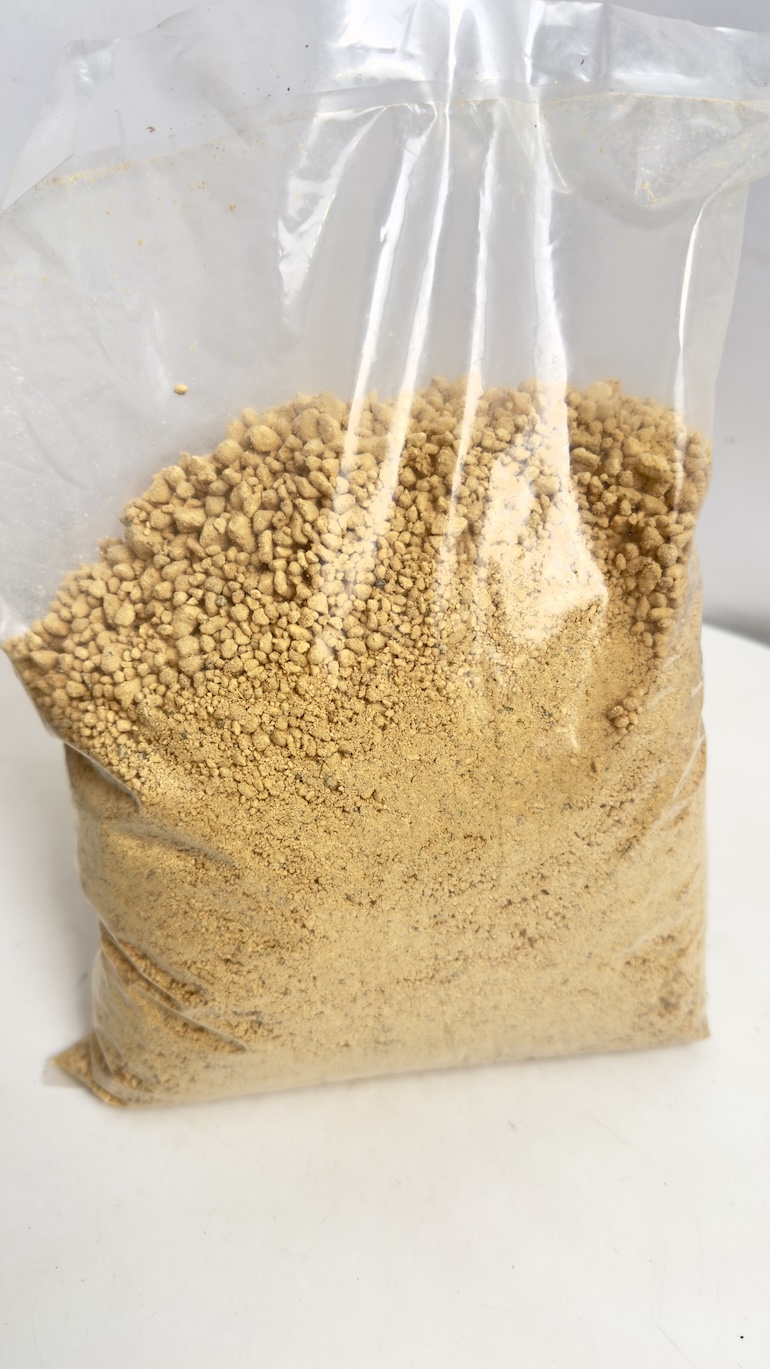 Akadama 2.5 L (1.1 kg) – profesjonalne podłoże dla bonsai i roślin