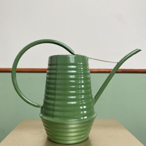 Konewka metalowa zielona