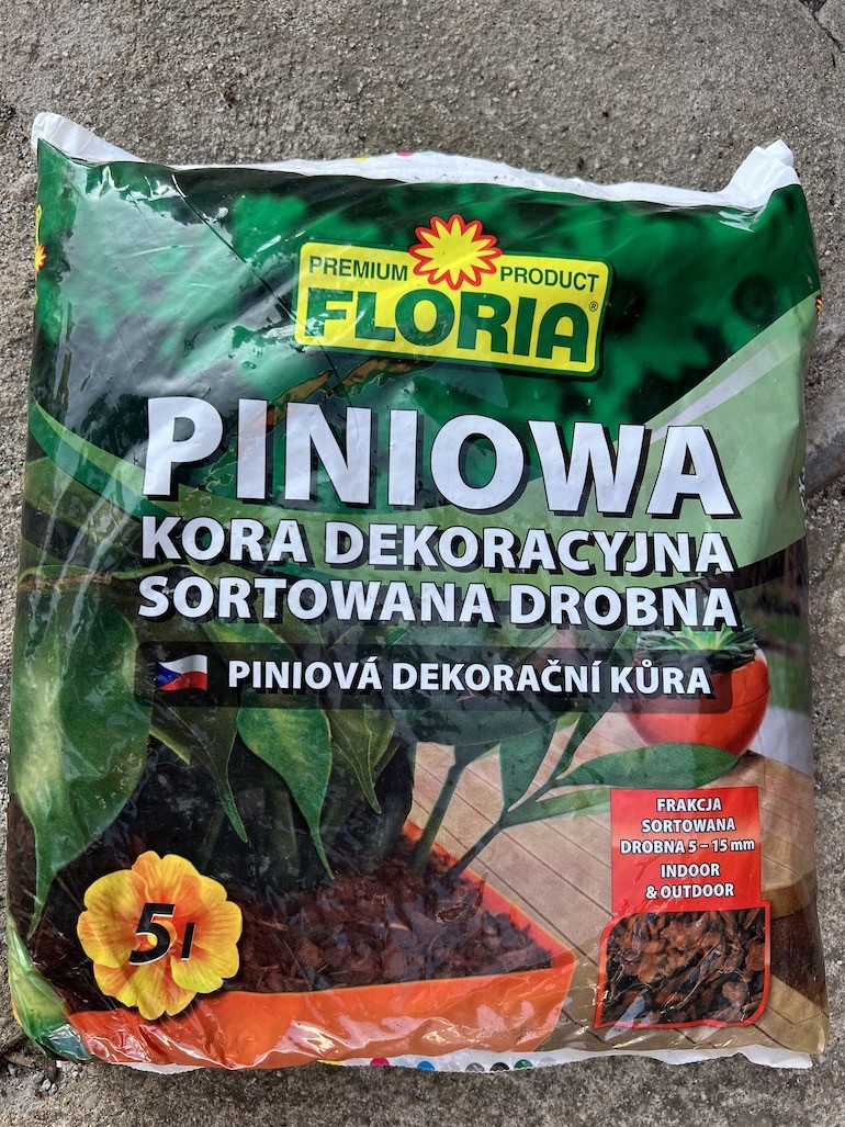 Agro Kora piniowa 5L